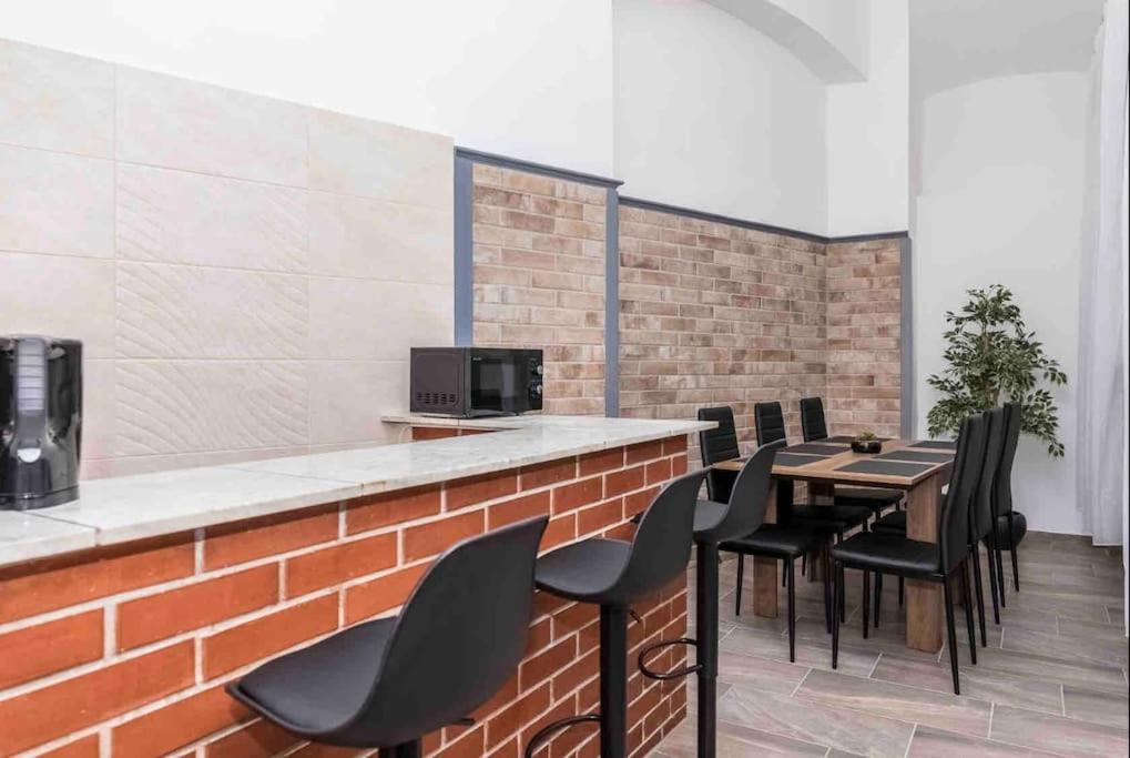 D3 Basilica Luxury Spacious Free Parking For 1 Car Budapest Esterno foto