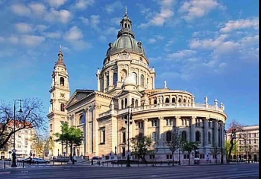 D3 Basilica Luxury Spacious Free Parking For 1 Car Budapest Esterno foto